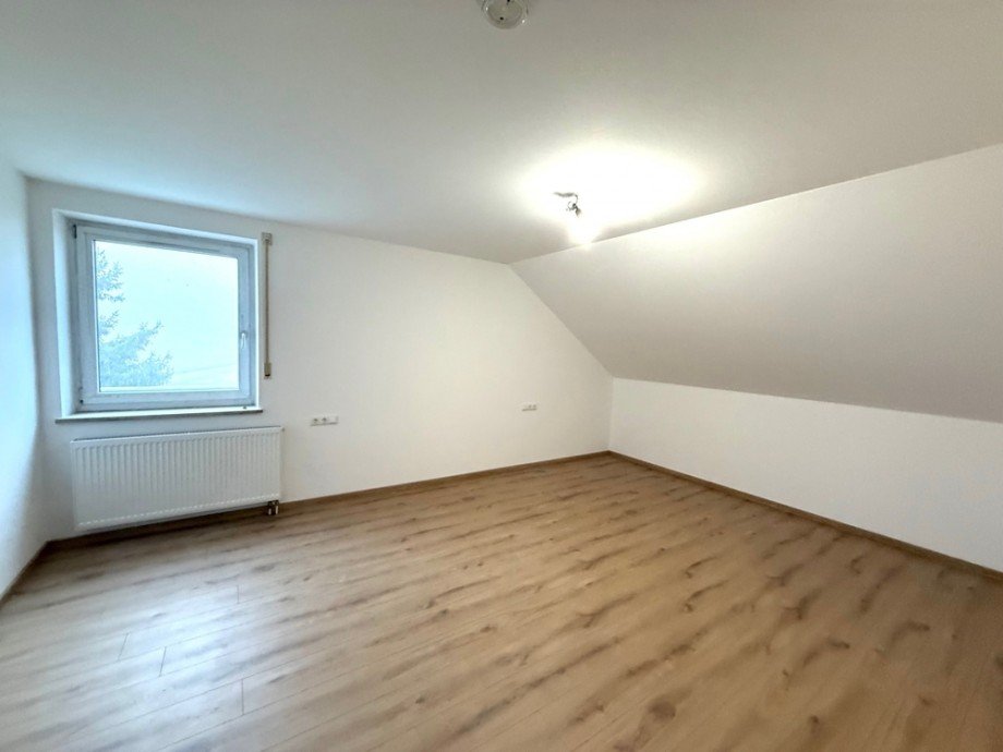 Schlafzimmer Dachgeschosswohnung Sielenbach