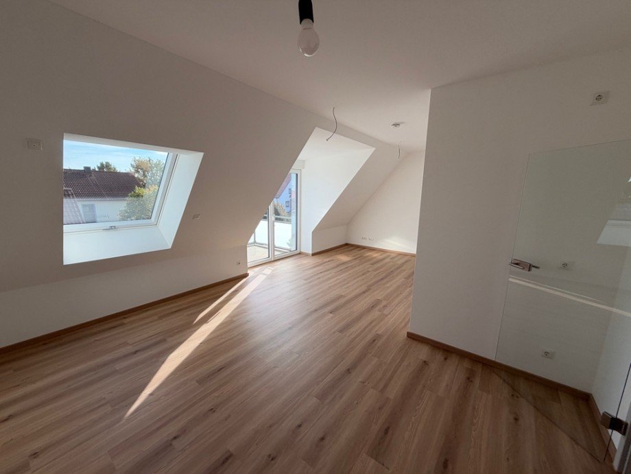 Wohnzimmer Dachgeschosswohnung Altom�nster