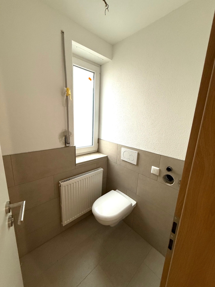 WC Dachgeschosswohnung Sielenbach